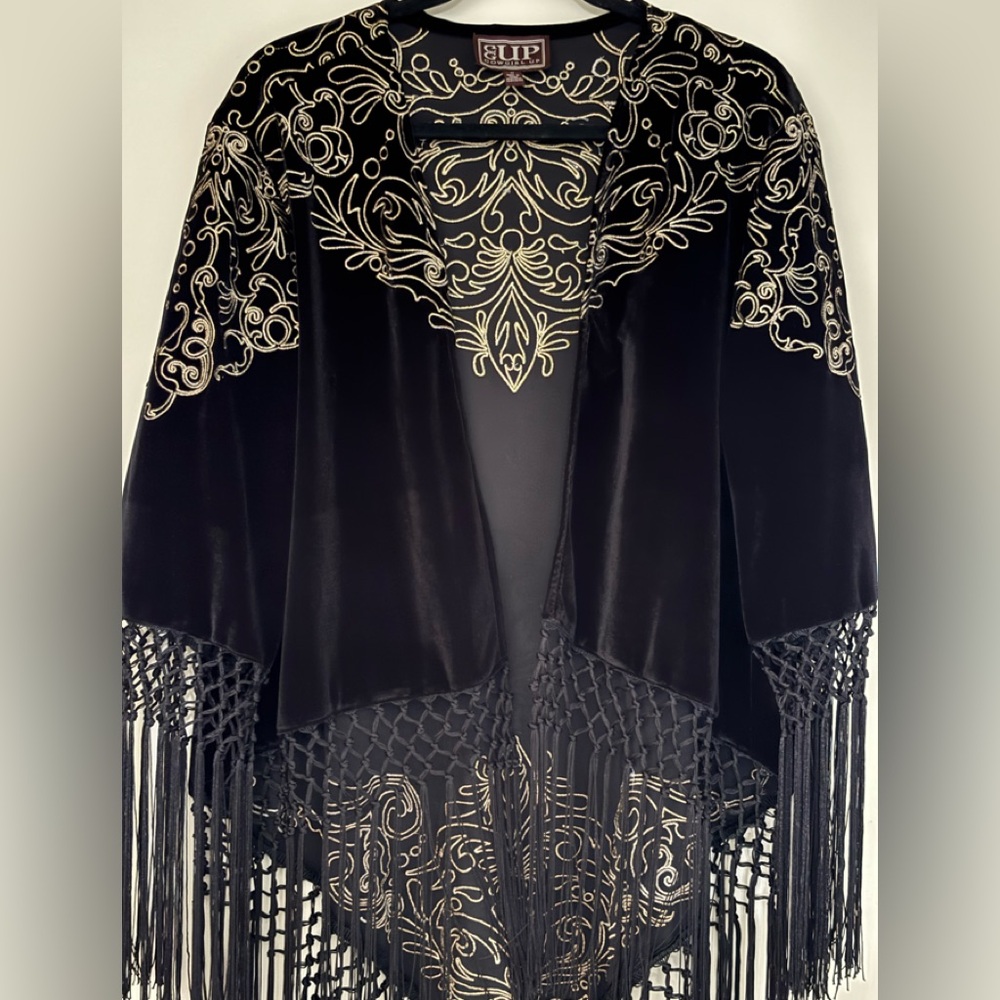 NWOT Cowgirl UP Black/Gold Embroidered Shawl
